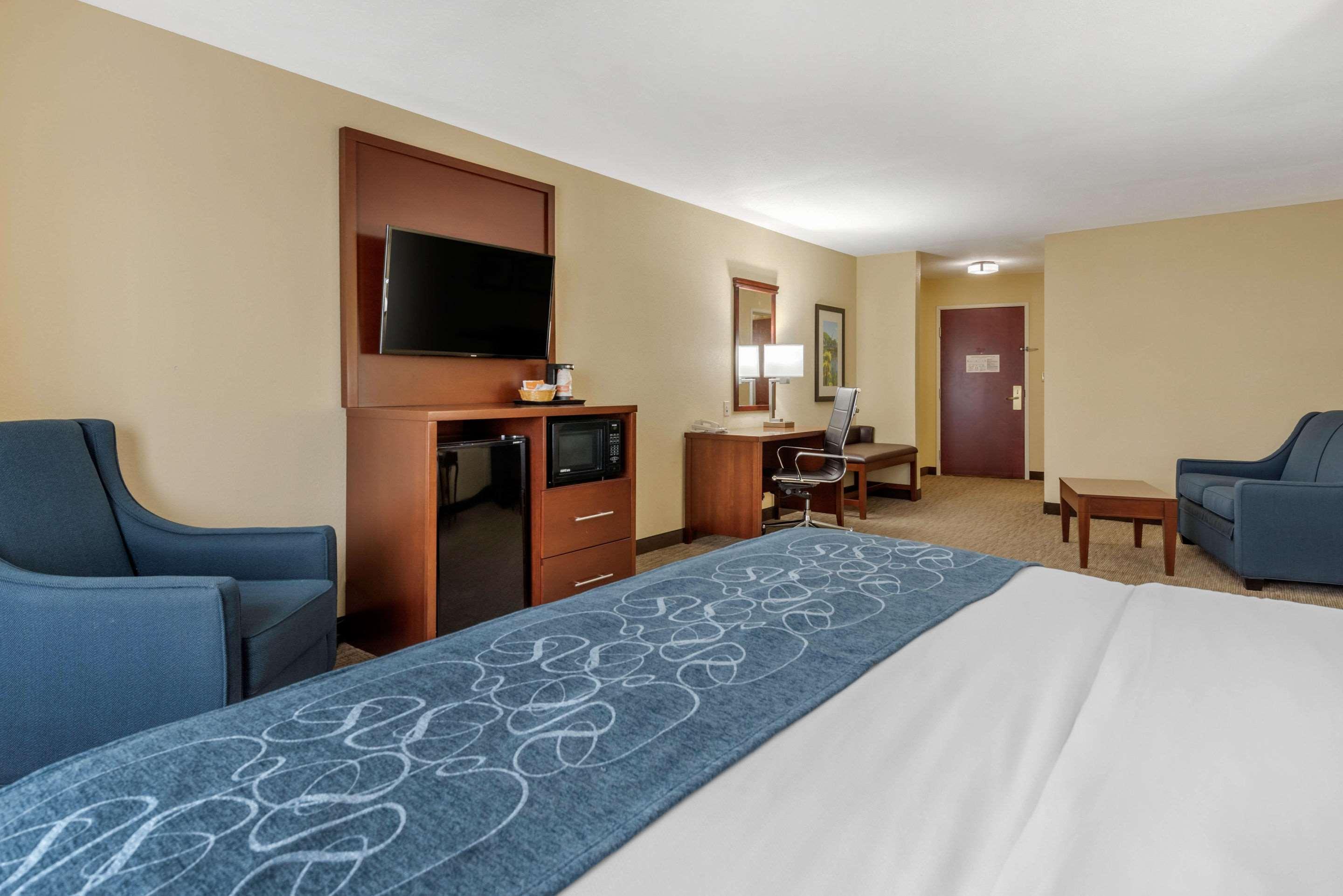 Comfort Suites Dayton-Wright Patterson Exteriér fotografie