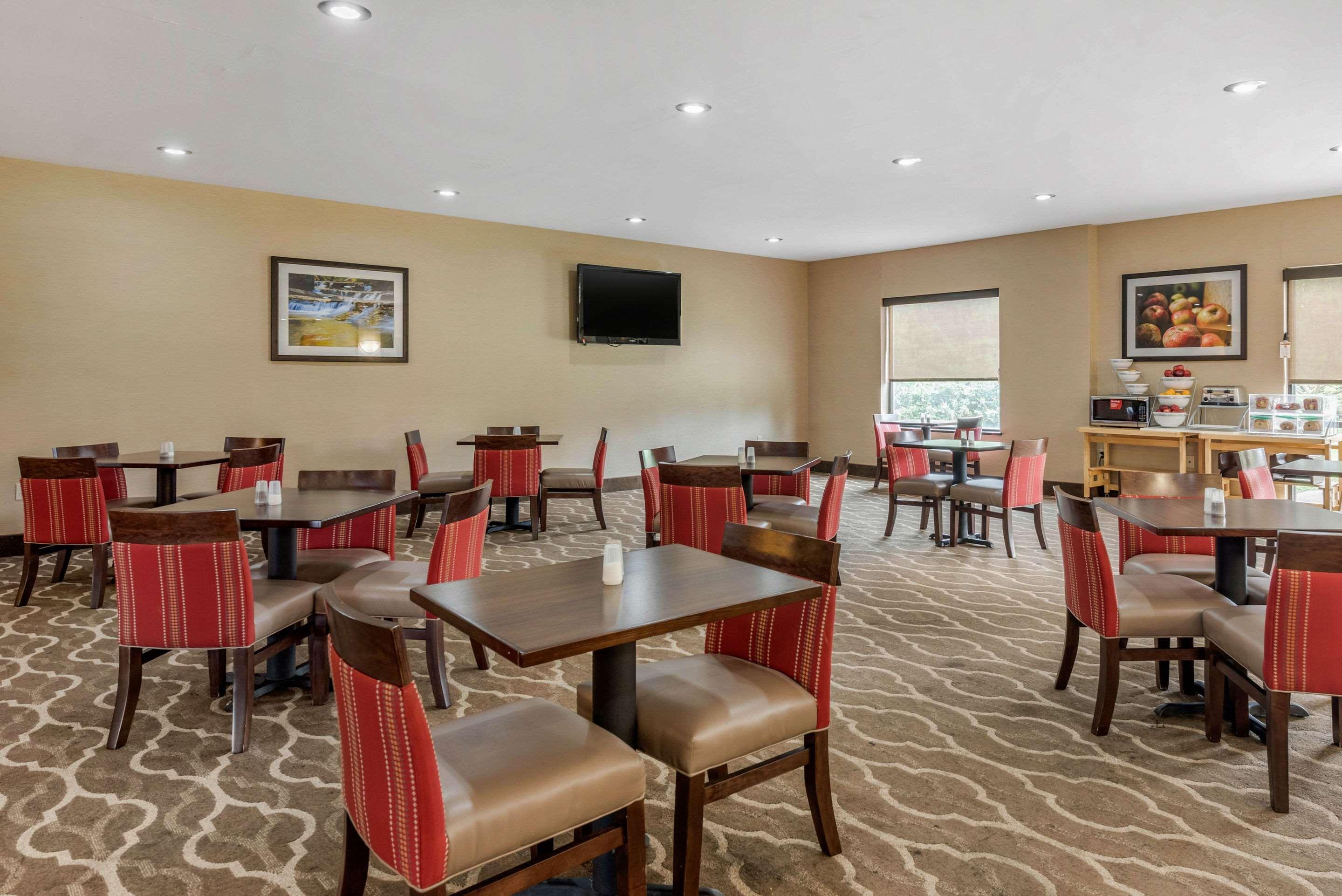 Comfort Suites Dayton-Wright Patterson Exteriér fotografie